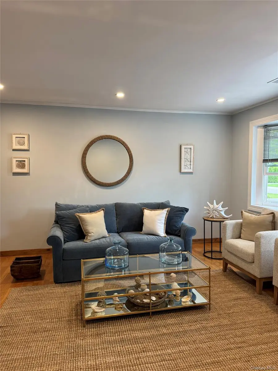 10 Chevy Chase Road, Hampton Bays, NY 11946 - Image #3