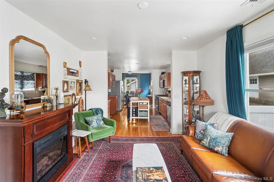 35 Vondran Street, Huntington Station, NY 11746 - Image #2