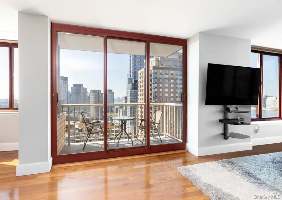 4-74 48th Avenue #25A, Long Island City, NY 11109 - Image #2