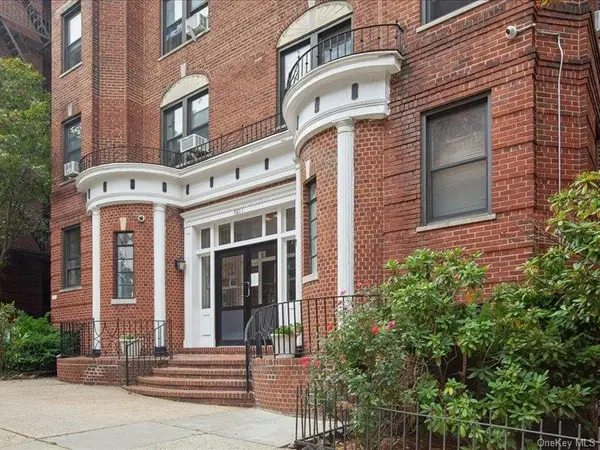 96-11 65 Road #402, Rego Park, NY 11374