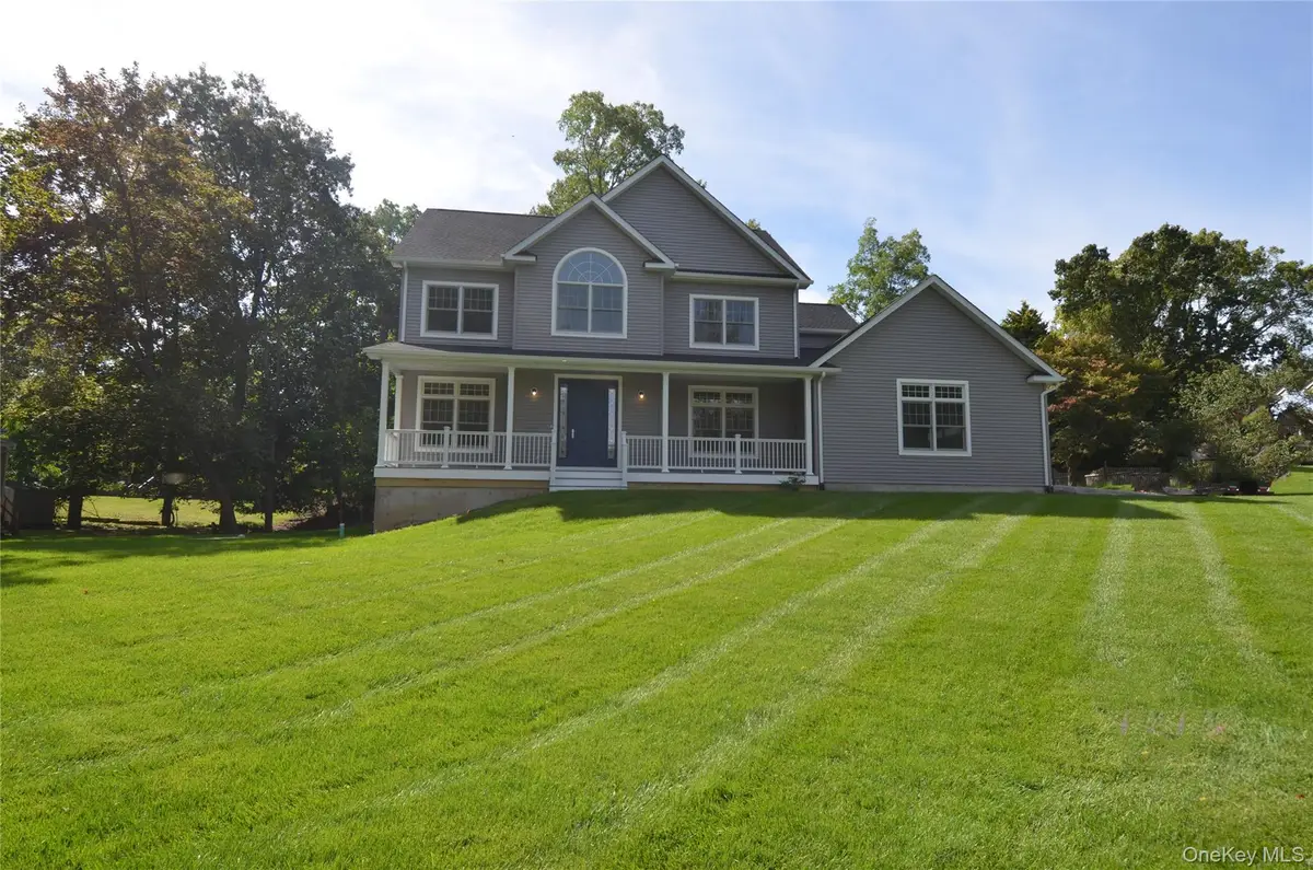 10 Winfield Drive, Sound Beach, NY 11789 - #1