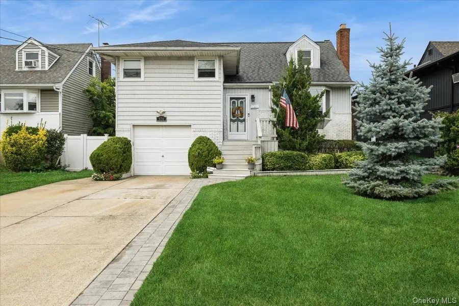 570 S Ocean Avenue, Freeport, NY 11520 - Image #2