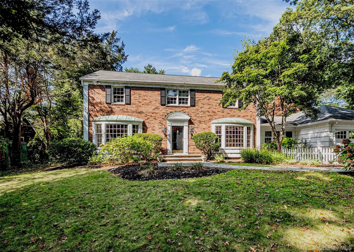 17 John Daves Lane, Huntington, NY 11743 - Image #1