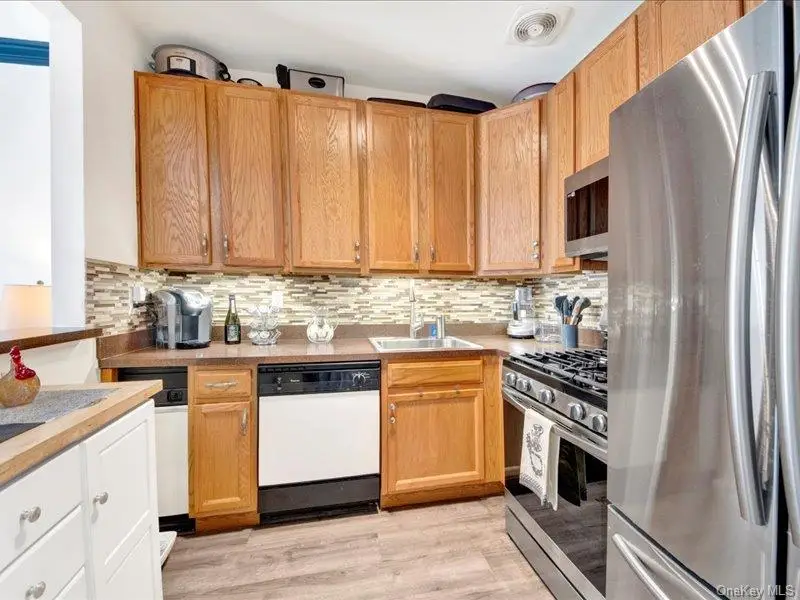114 Beacon Lane #74, Bronx, NY 10473 - Image #3