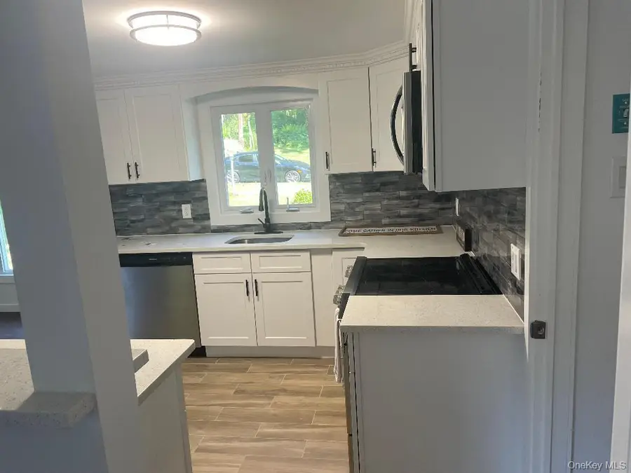 12 Croton Street, Melville, NY 11747 - Image #3