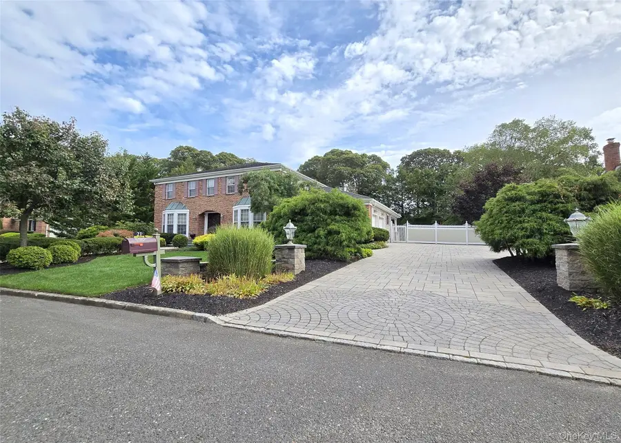 21 Durham Place, Lake Grove, NY 11755 - Image #2