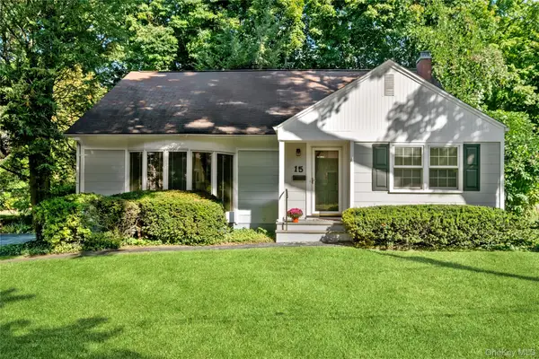 15 Carlyle Place, Hartsdale, NY 10530