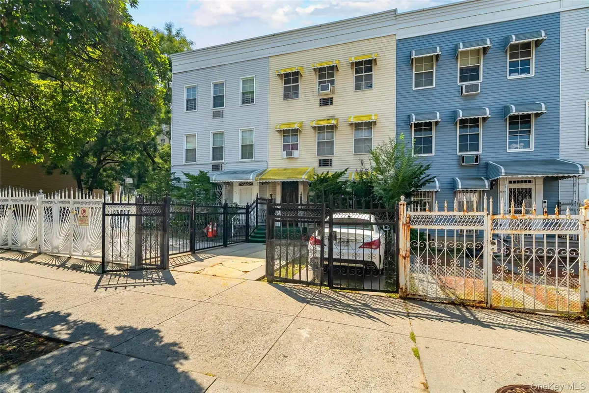 142 W 175th Street, Bronx, NY 10453 - Image #1