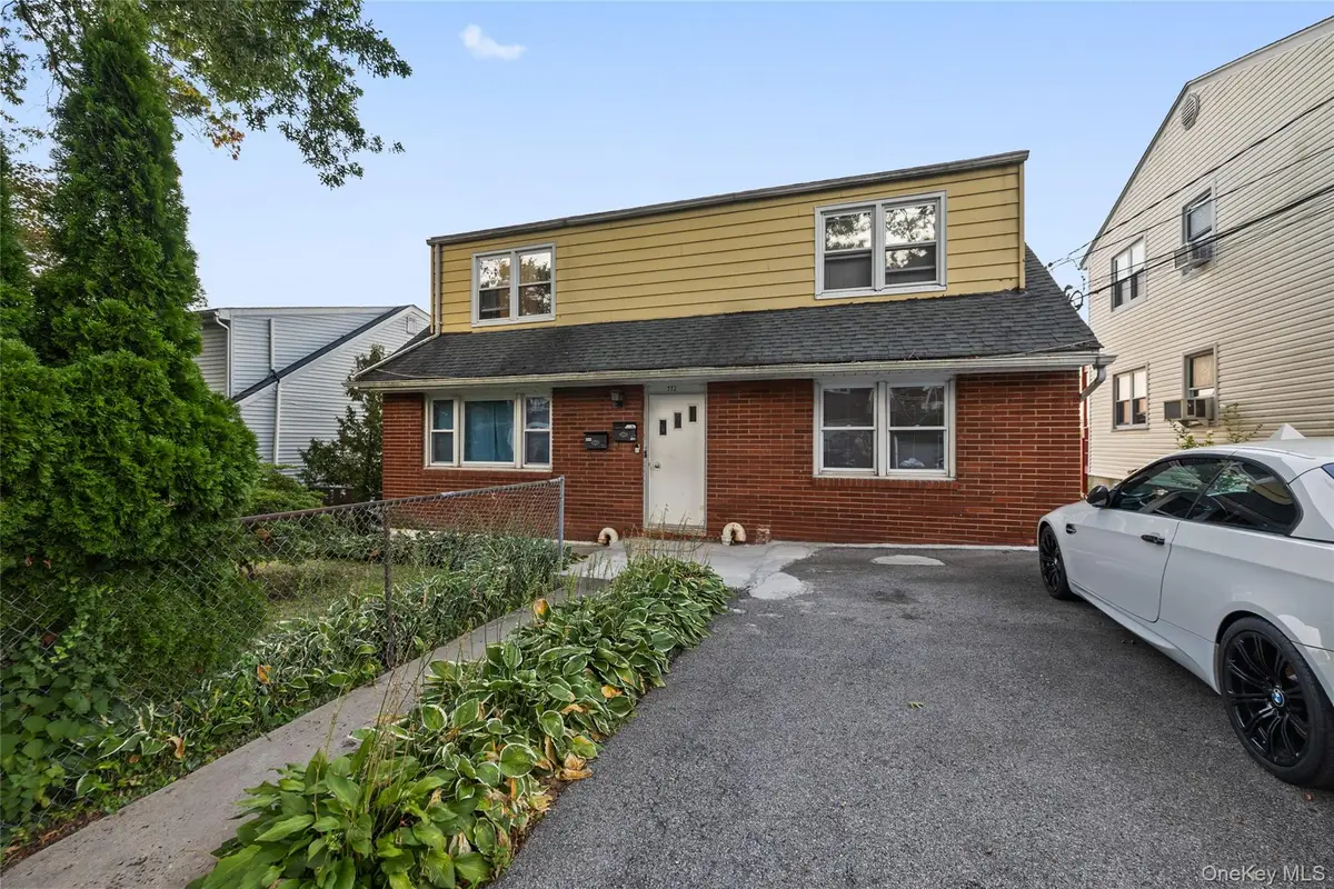 372 Sommerville Place, Yonkers, NY 10703 - Image #1