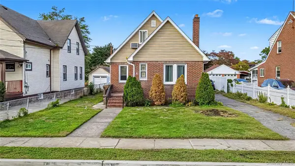 211 Ash Street, Valley Stream, NY 11580