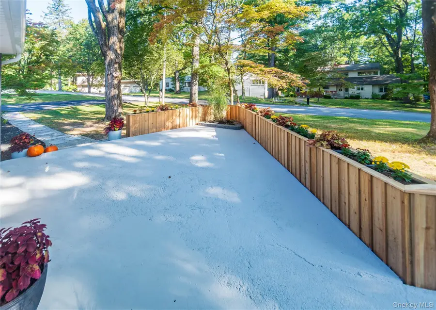 11 Tree Top Lane, Poughkeepsie, NY 12603 - Image #3