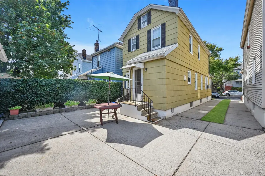 2559 123rd Street, Flushing, NY 11354 - Image #2