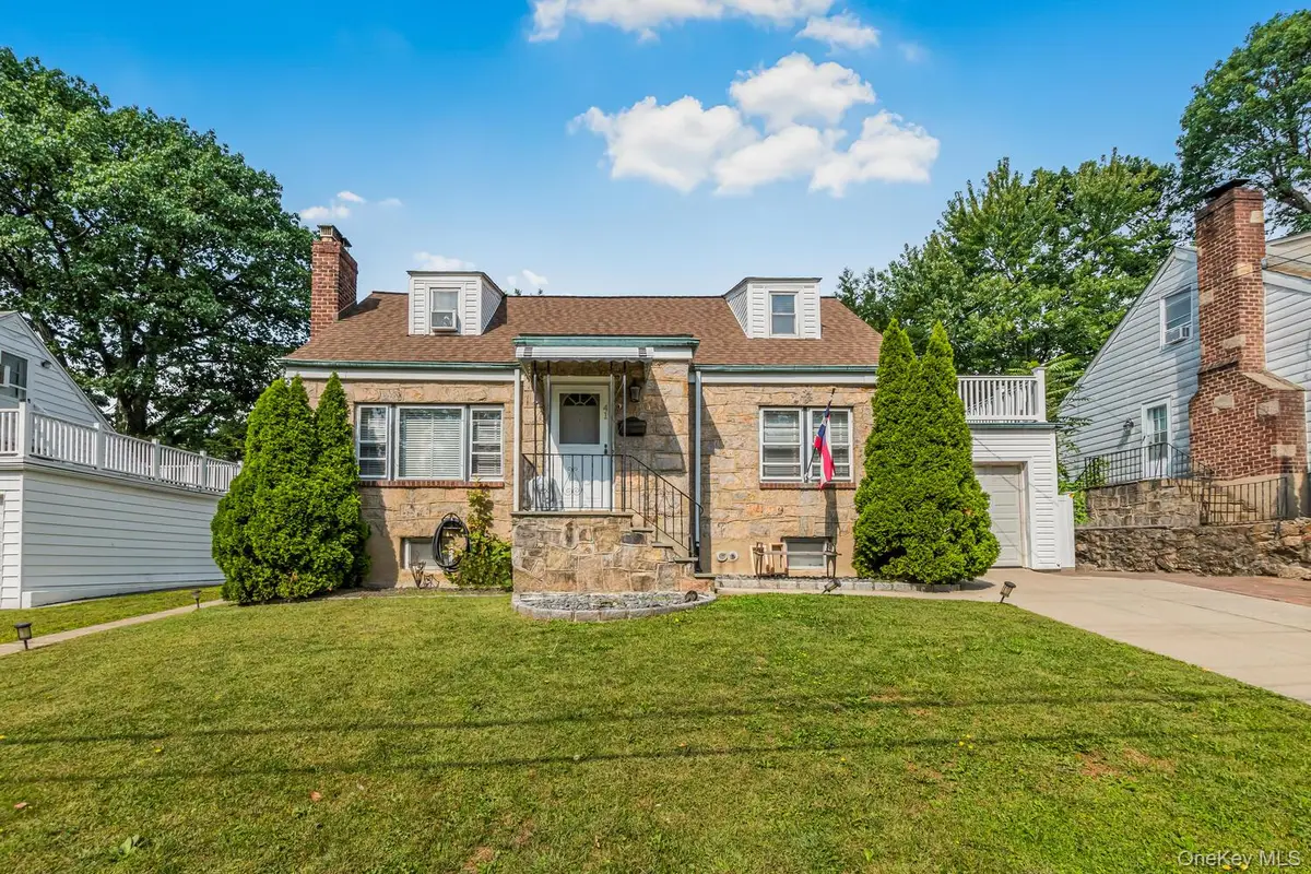 41 Maple Place, Yonkers, NY 10704 - Image #1