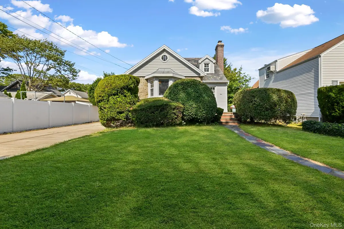 1 George Place, East Rockaway, NY 11518 - Image #1