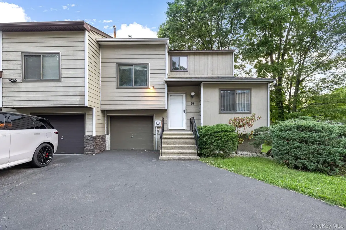 9 Spruce Court, Fishkill, NY 12524 - Image #1