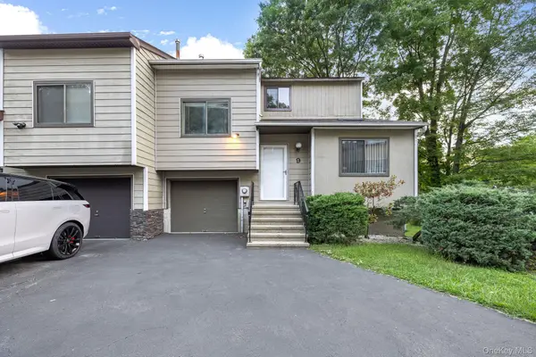 9 Spruce Court, Fishkill, NY 12524