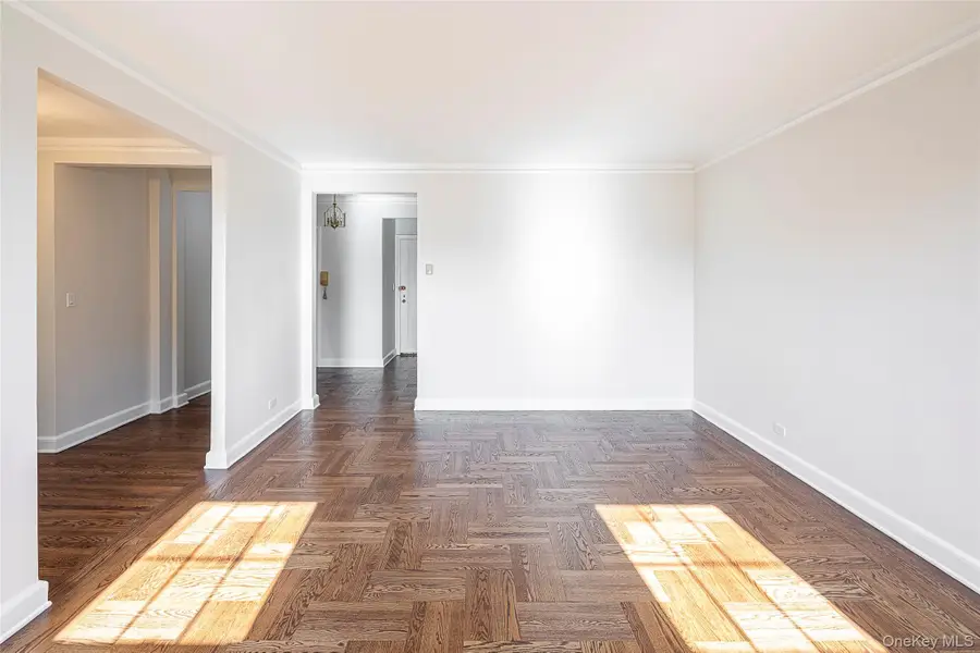 6 Midland Gardens #4B, Bronxville, NY 10708 - Image #3