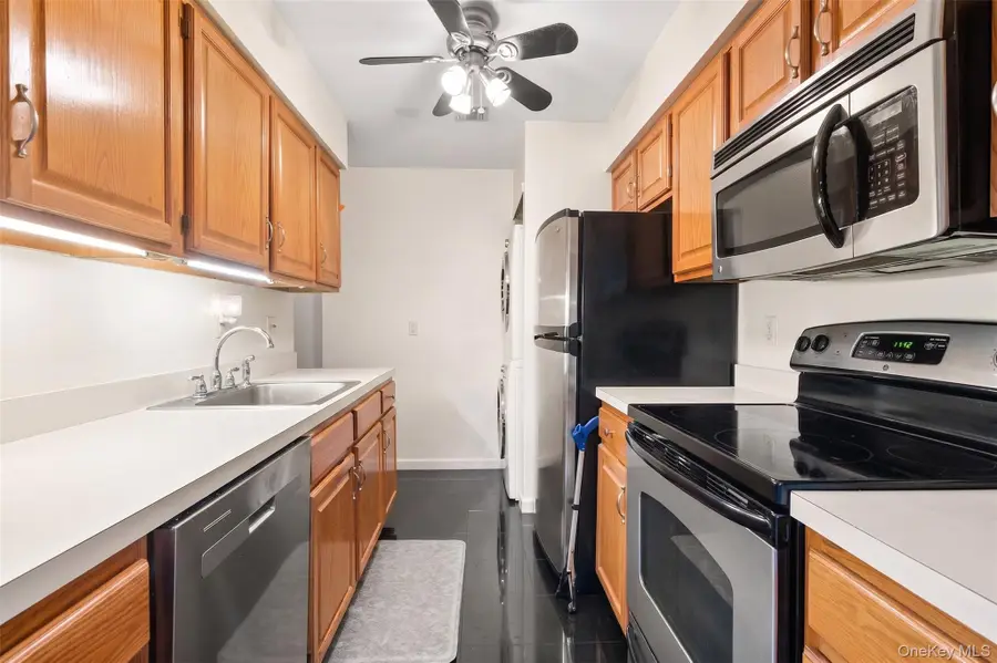 78 Cambridge Drive W, Copiague, NY 11726 - #2