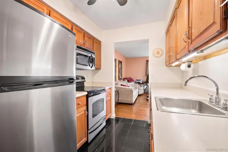 78 Cambridge Drive W, Copiague, NY 11726 - #3