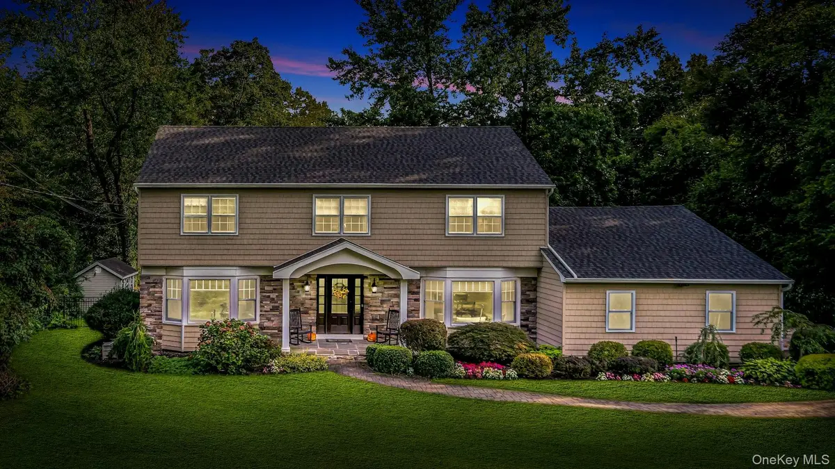 18 Norma Lane, Dix Hills, NY 11746 - Image #1