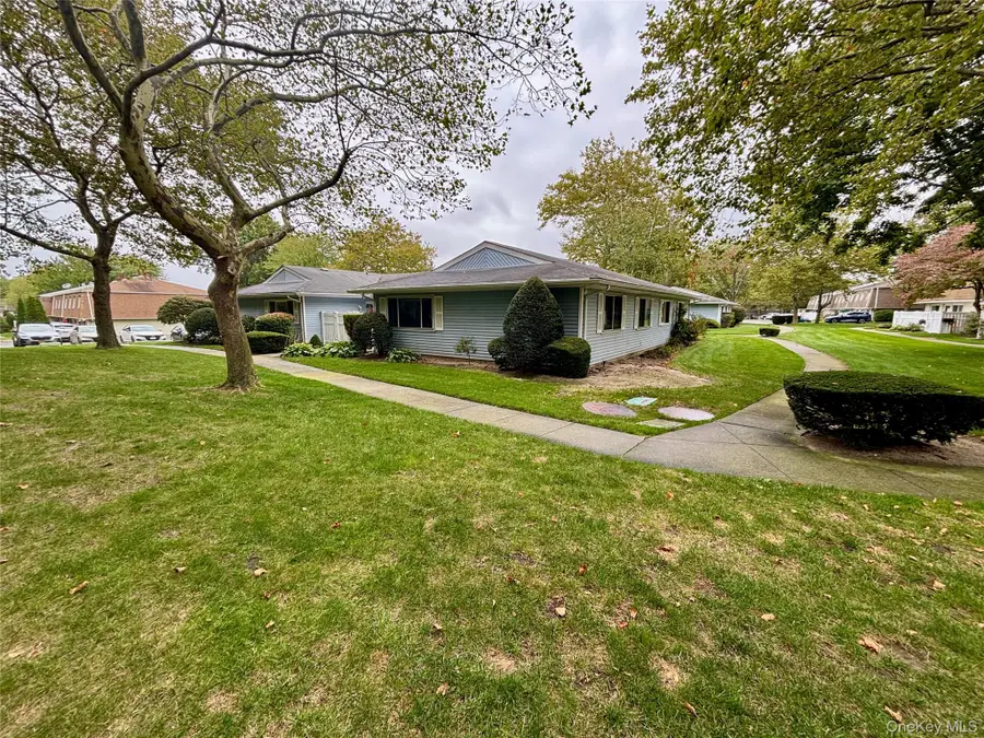 119 Storm Drive, Holtsville, NY 11742 - Image #2