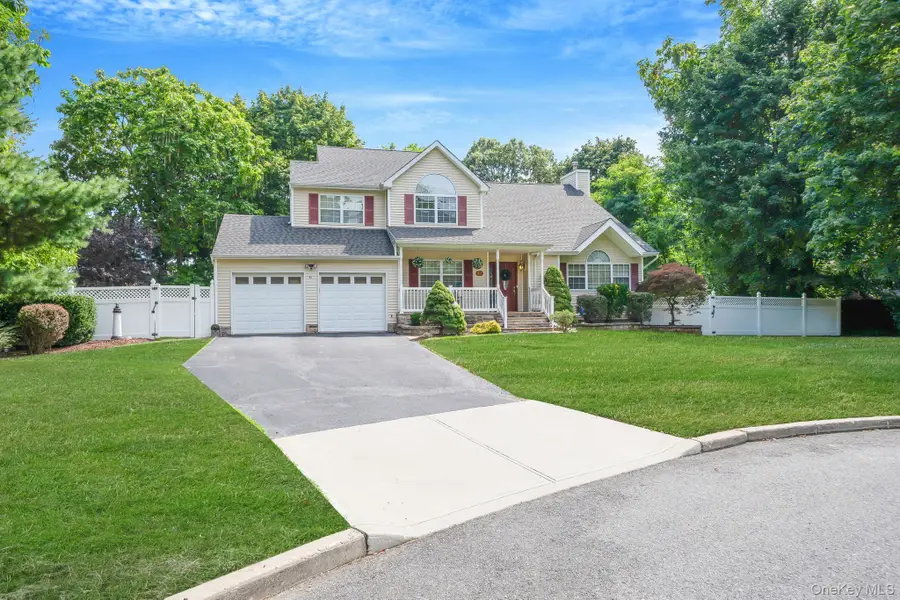 37 Deer Lane, East Setauket, NY 11733 - Image #3