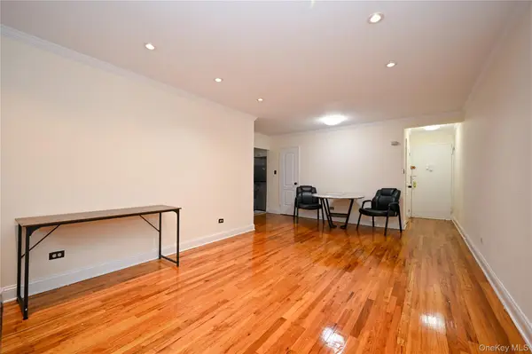 222-89 Braddock Avenue #2E, Bellerose, NY 11428