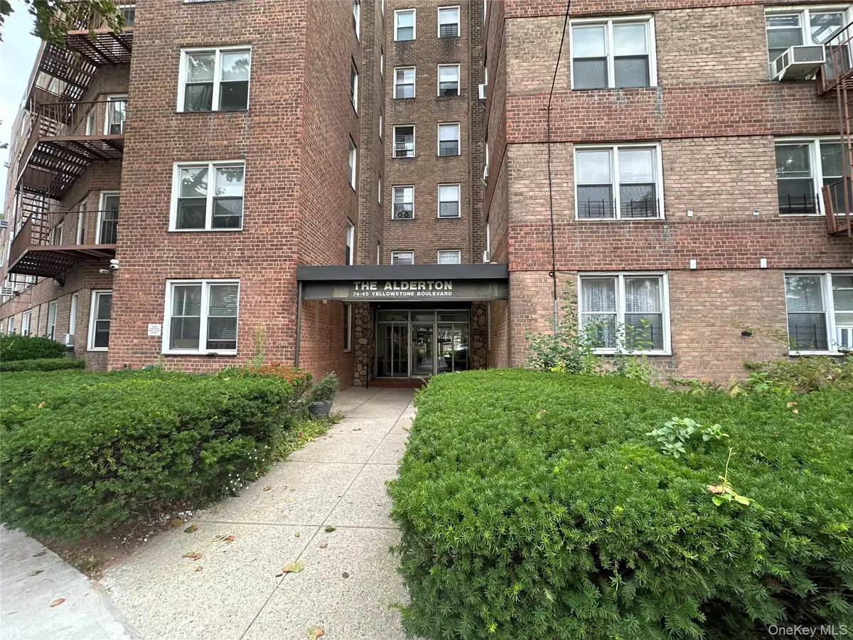 7445 Yellowstone Blvd #5G, Rego Park, NY 11374 - Image #1