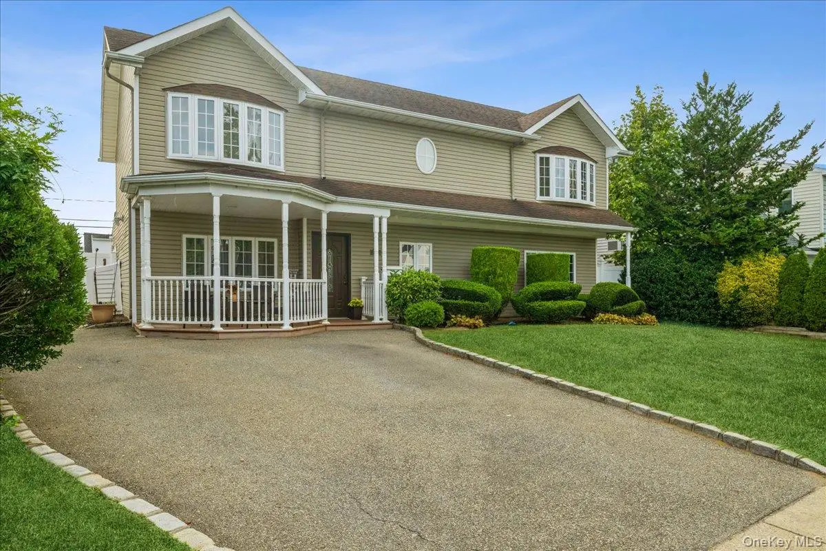 106 Choir Lane, Westbury, NY 11590 - #1