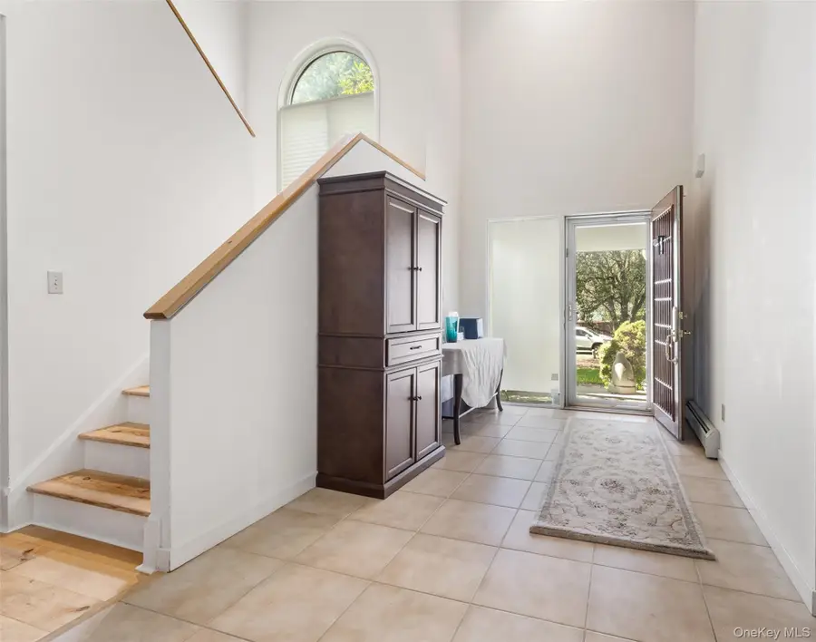 6 Greenwood Court, Briarcliff Manor, NY 10510 - Image #3