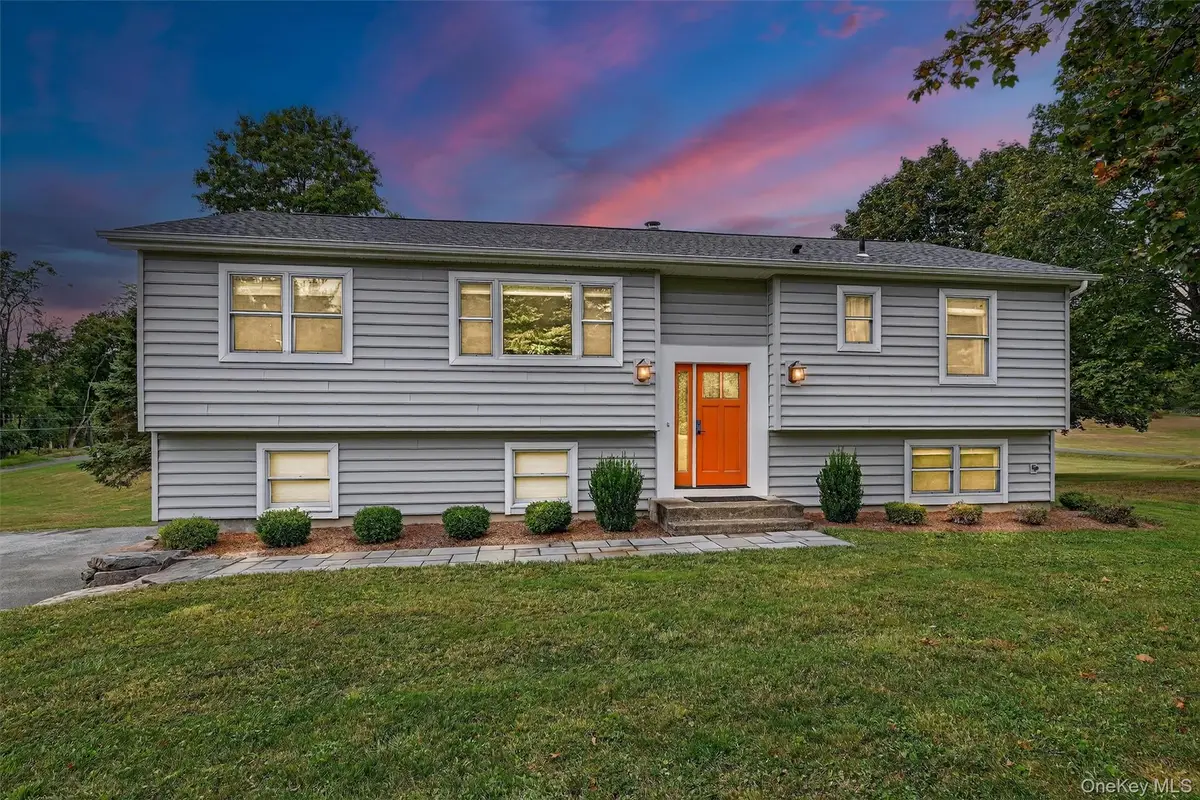 285 Ridge Road, Campbell Hall, NY 10916 - Image #1