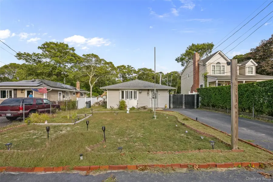 87 Biltmore Drive, Mastic Beach, NY 11951 - Image #2