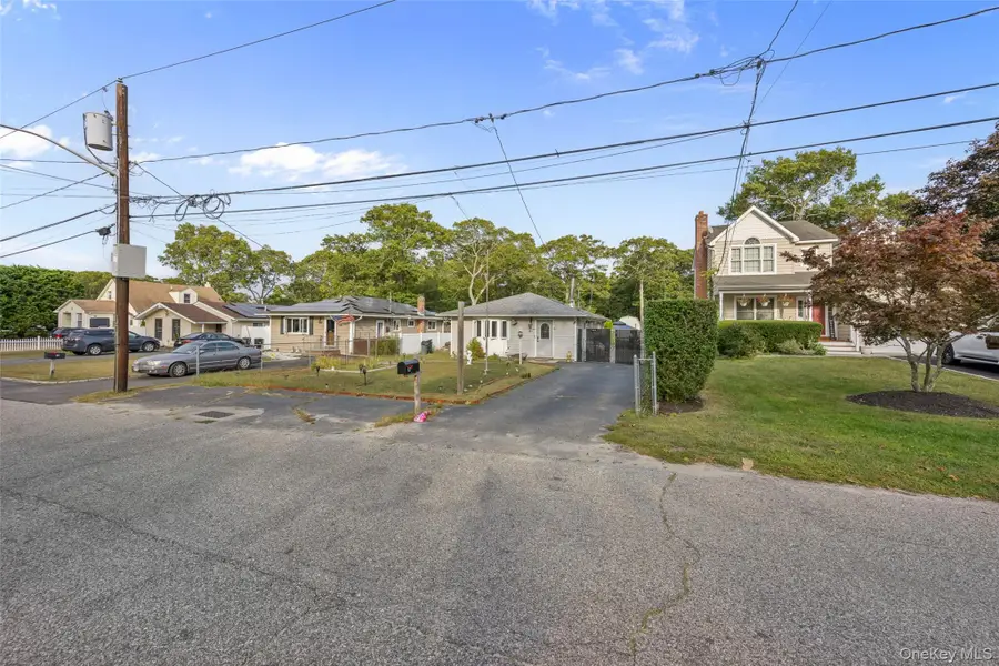 87 Biltmore Drive, Mastic Beach, NY 11951 - Image #3