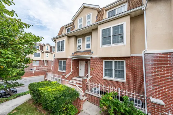 1 Patricia Lane #209, Bronx, NY 10465