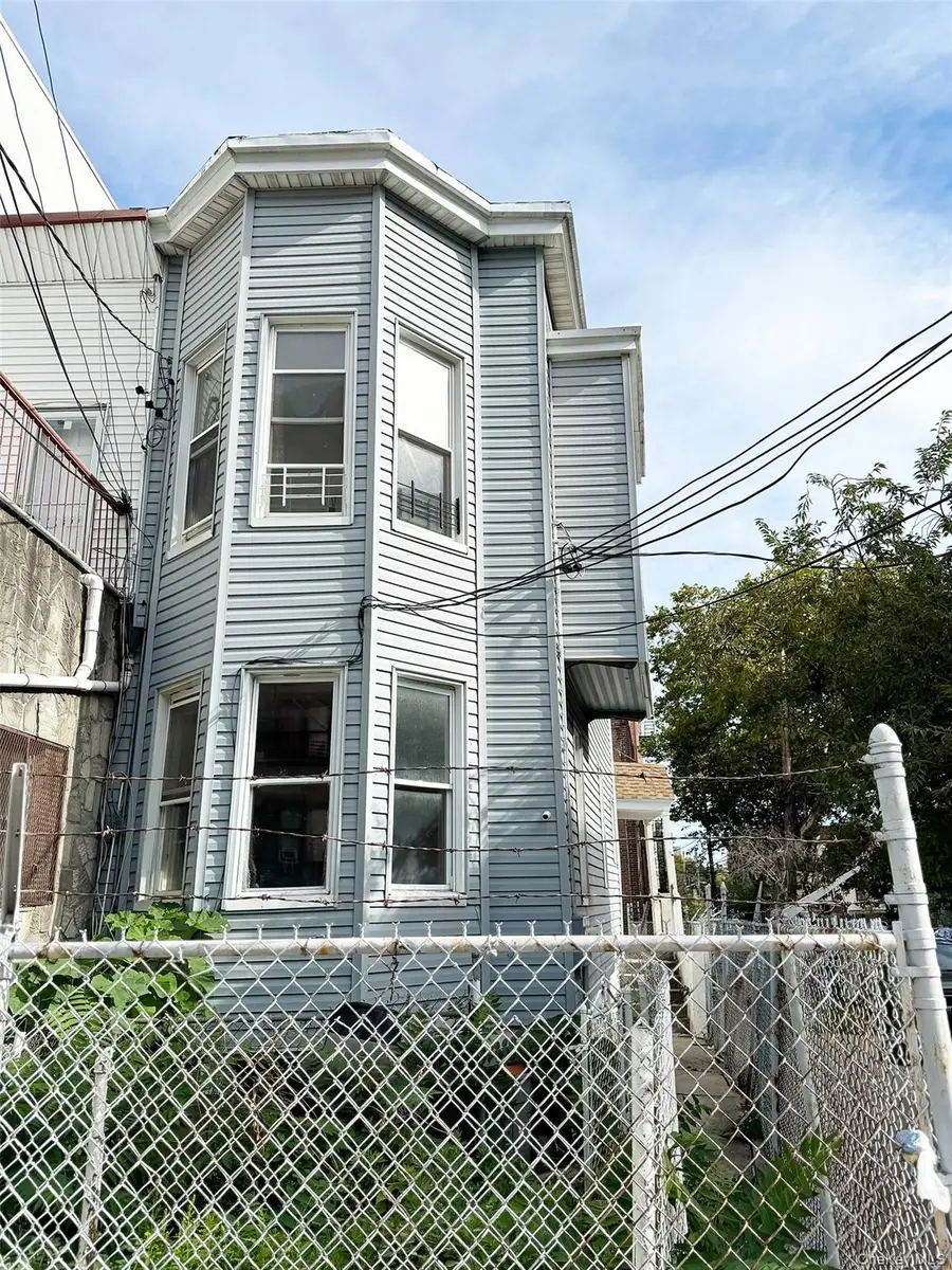 2249 Bassford Avenue, Bronx, NY 10457 - Image #3