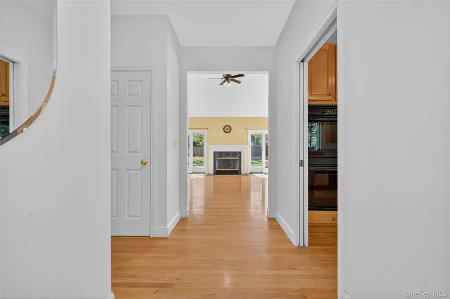 17 Santa Anna Drive, Poughkeepsie, NY 12603 - Image #3