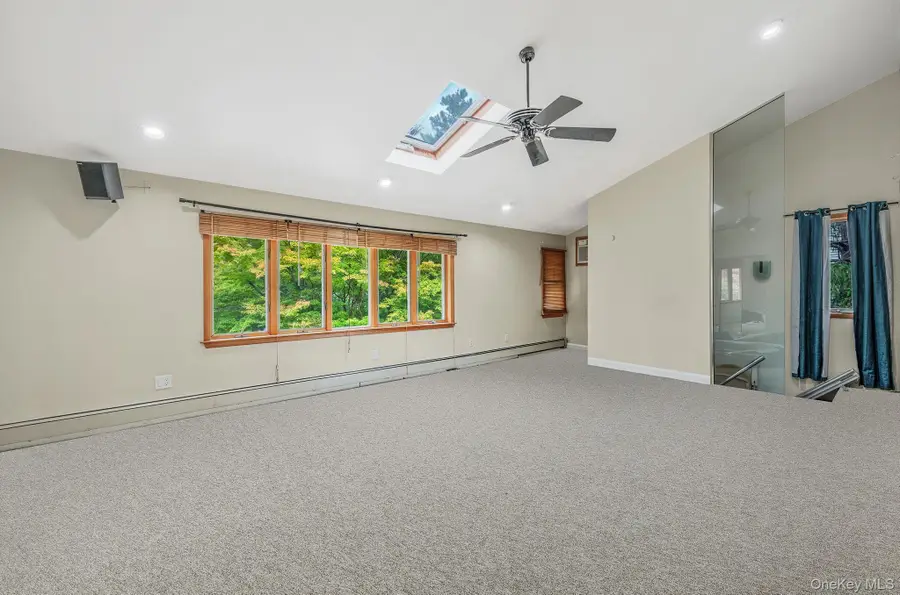 56 Mcarthur Lane, Smithtown, NY 11787 - Image #3