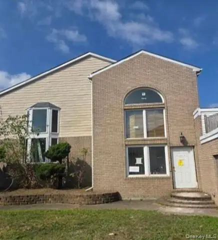 47 Monroe Street, Inwood, NY 11096