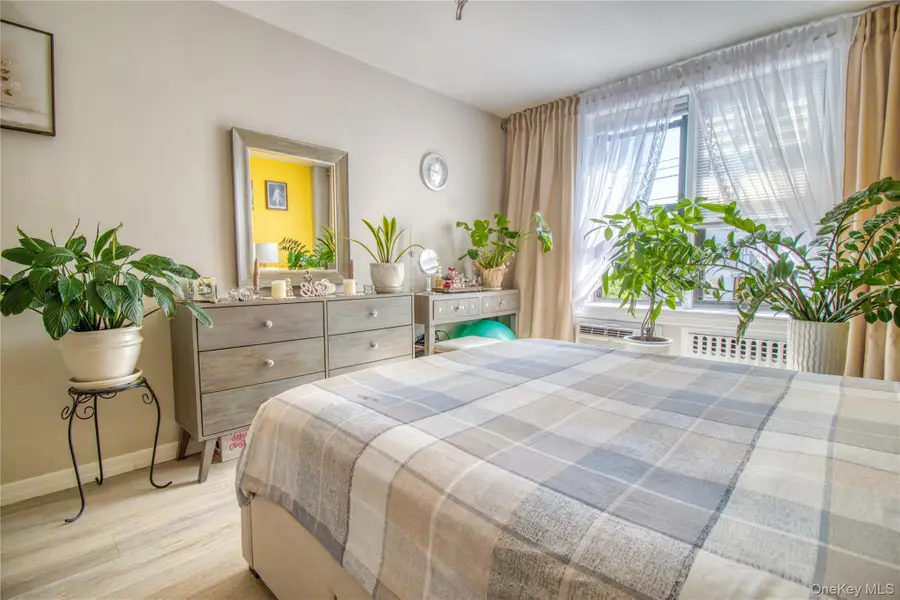 145 Lincoln Avenue #2F, Staten Island, NY 10306 - Image #2