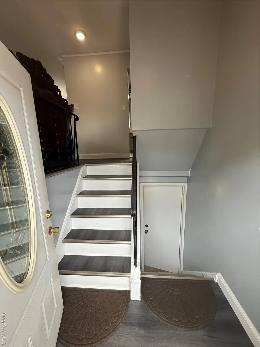 82 Schenectady Avenue, West Babylon, NY 11704 - Image #2