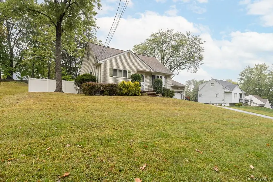 363 Gilbert Avenue, Pearl River, NY 10965 - Image #2