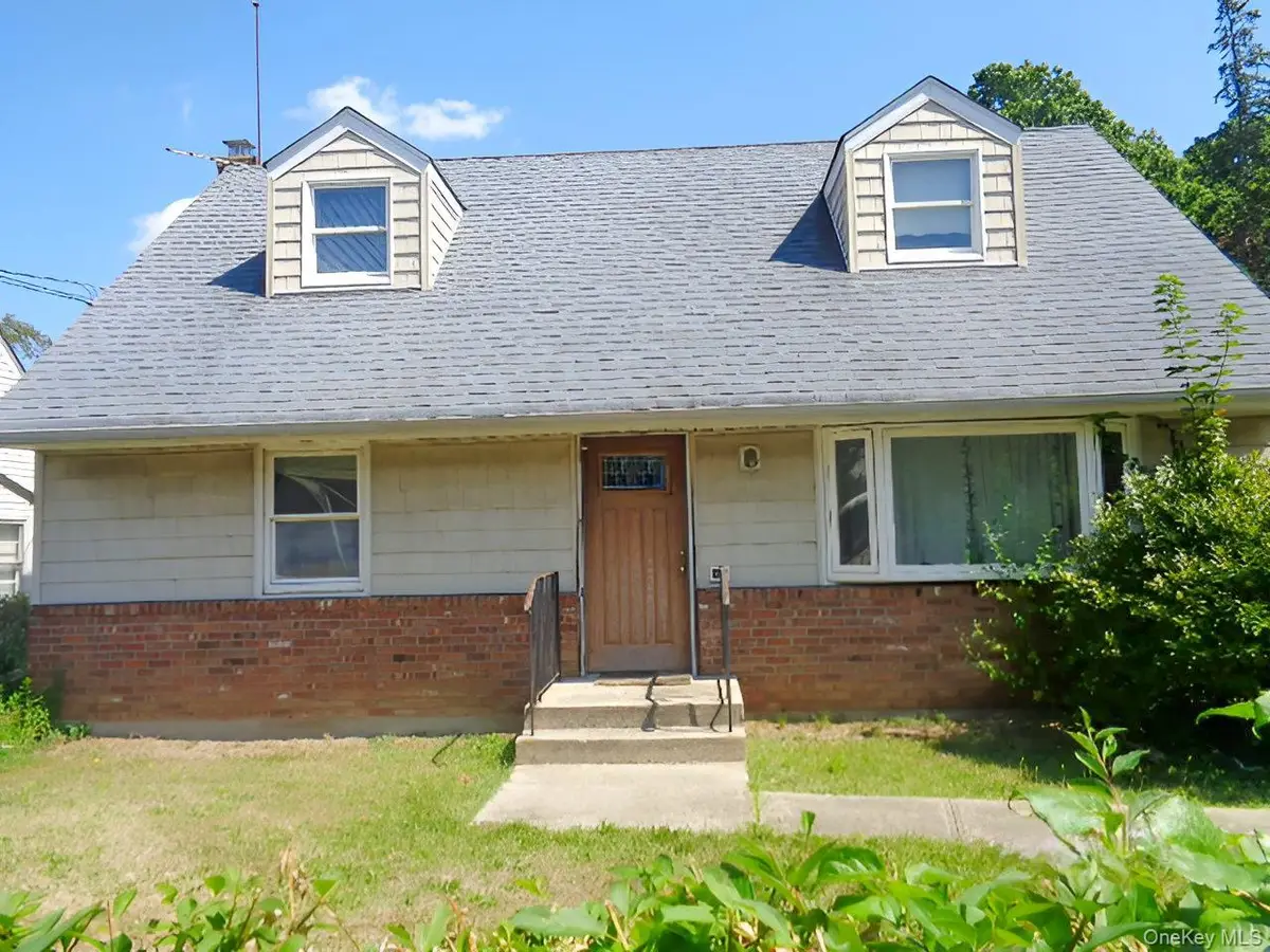 224 Catherine Street, East Northport, NY 11731 - Image #1