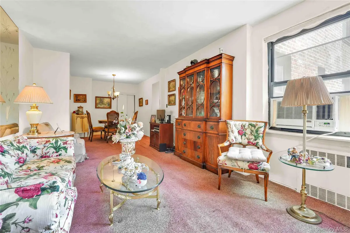 25-18 Union Street #4G, Flushing, NY 11354 - Image #1