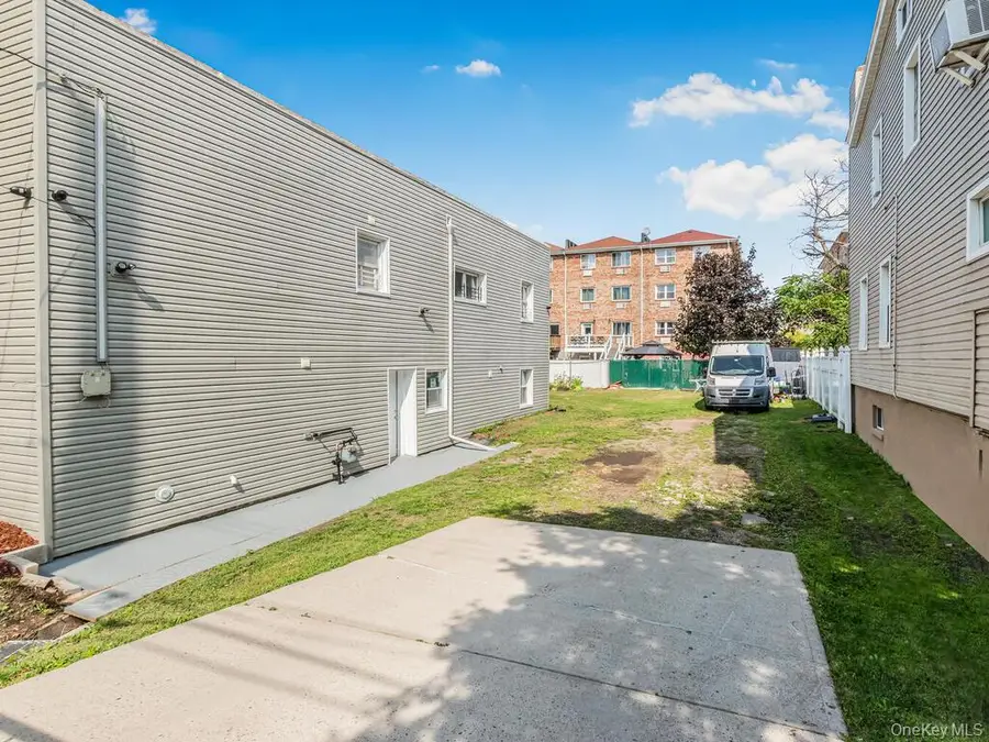 264 Emerson Avenue, Bronx, NY 10465 - Image #3