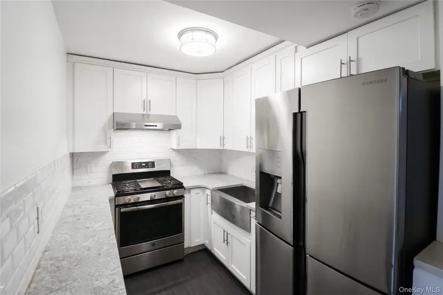 41-25 Kissena Boulevard #3F, Flushing, NY 11355 - Image #2