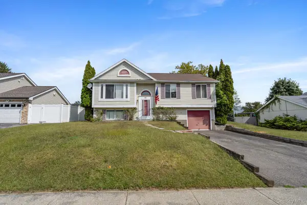 41 Iris Circle, Beacon, NY 12508