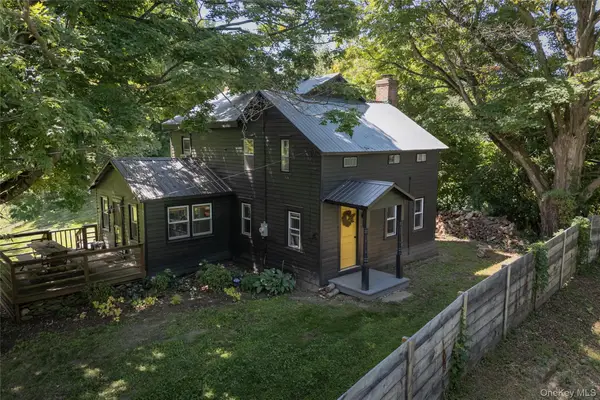 284 County Route 27b, Hudson, NY 12534