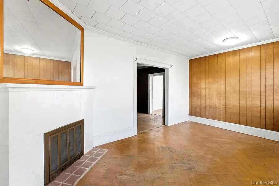 96-20 160th Avenue, Howard Beach, NY 11414 - Image #2