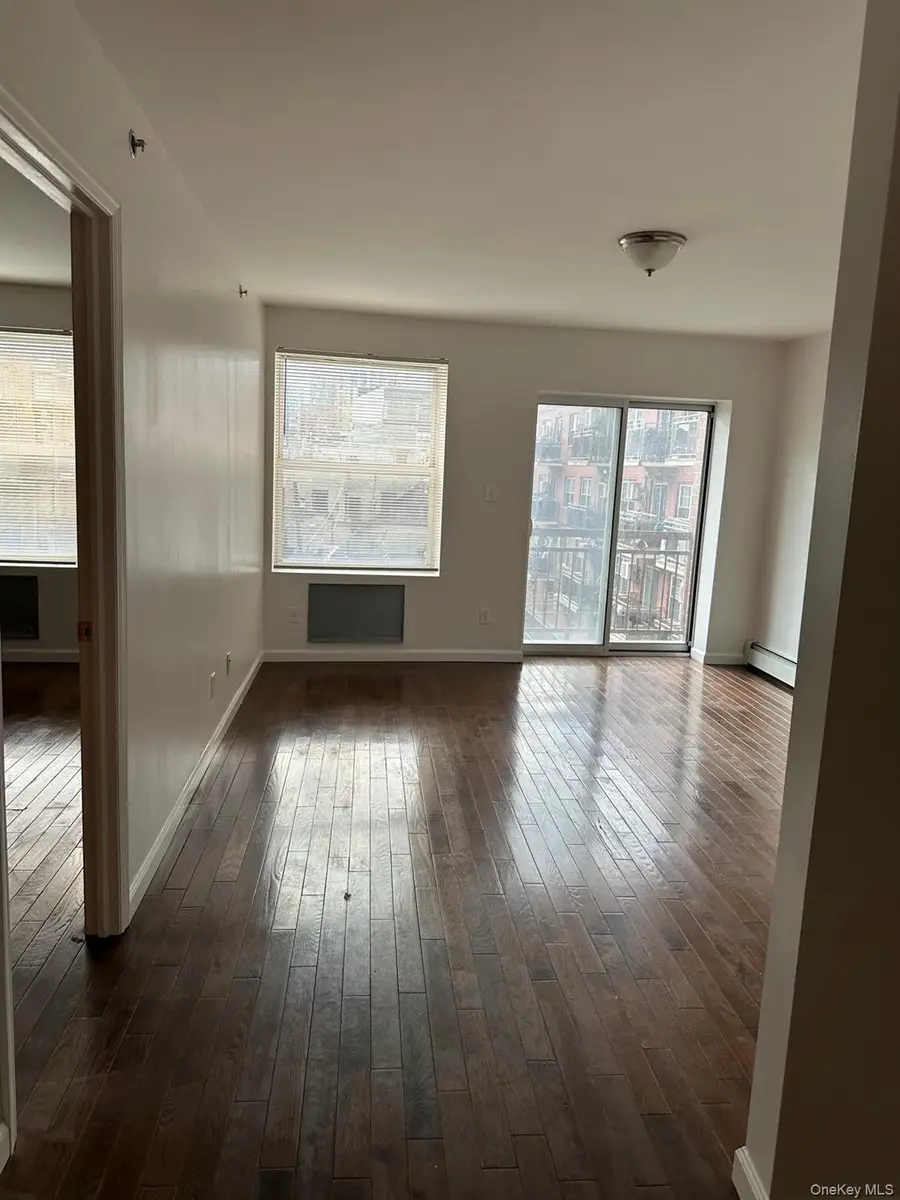 138-10 35 Avenue #4B, Flushing, NY 11354 - Image #2
