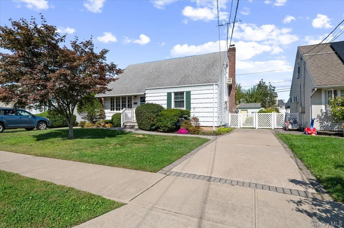 34 Audrey Avenue, Plainview, NY 11803 - Image #1
